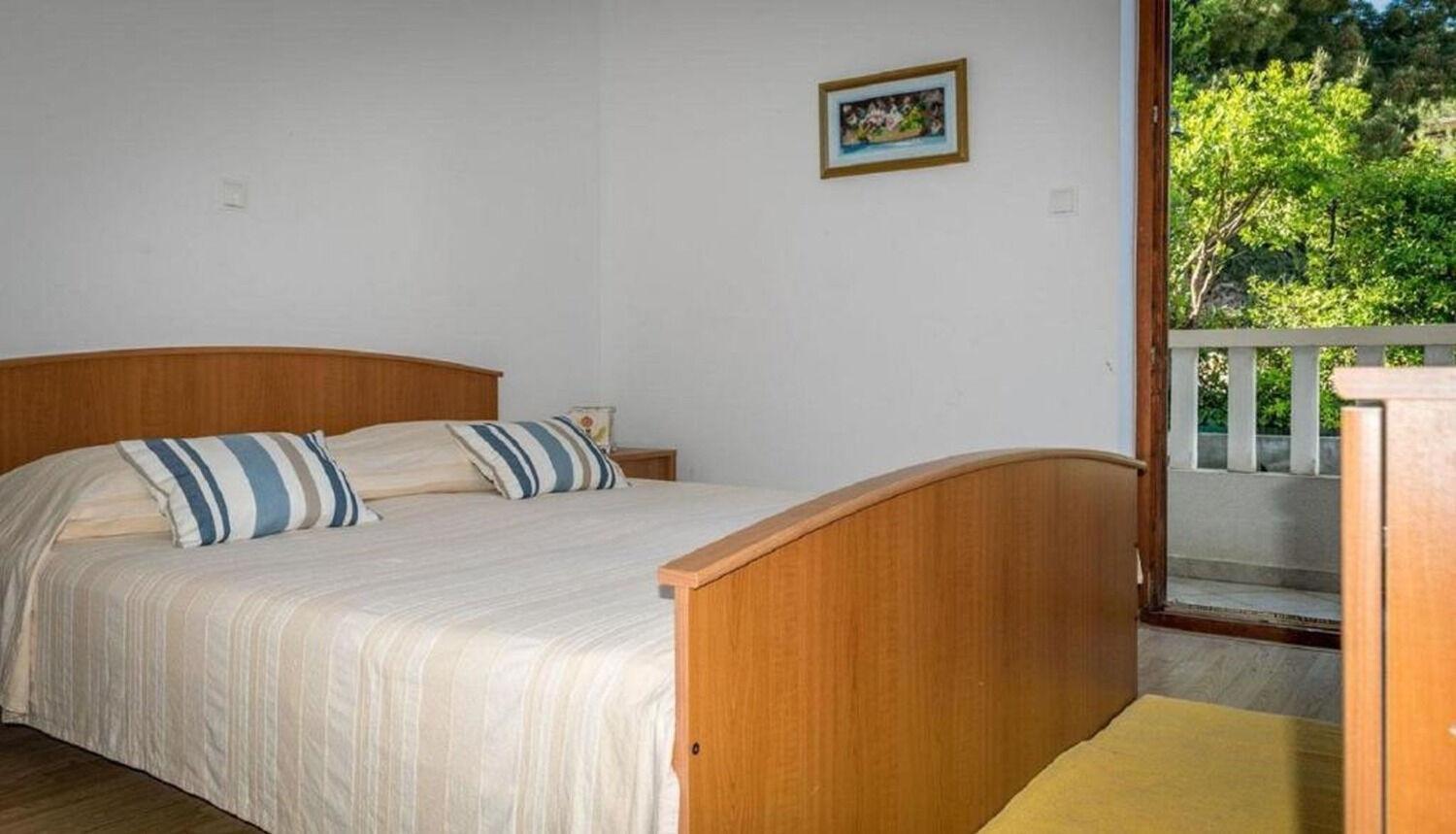Apartments Brane - 100M From The Beach โตรกีร์ ภายนอก รูปภาพ